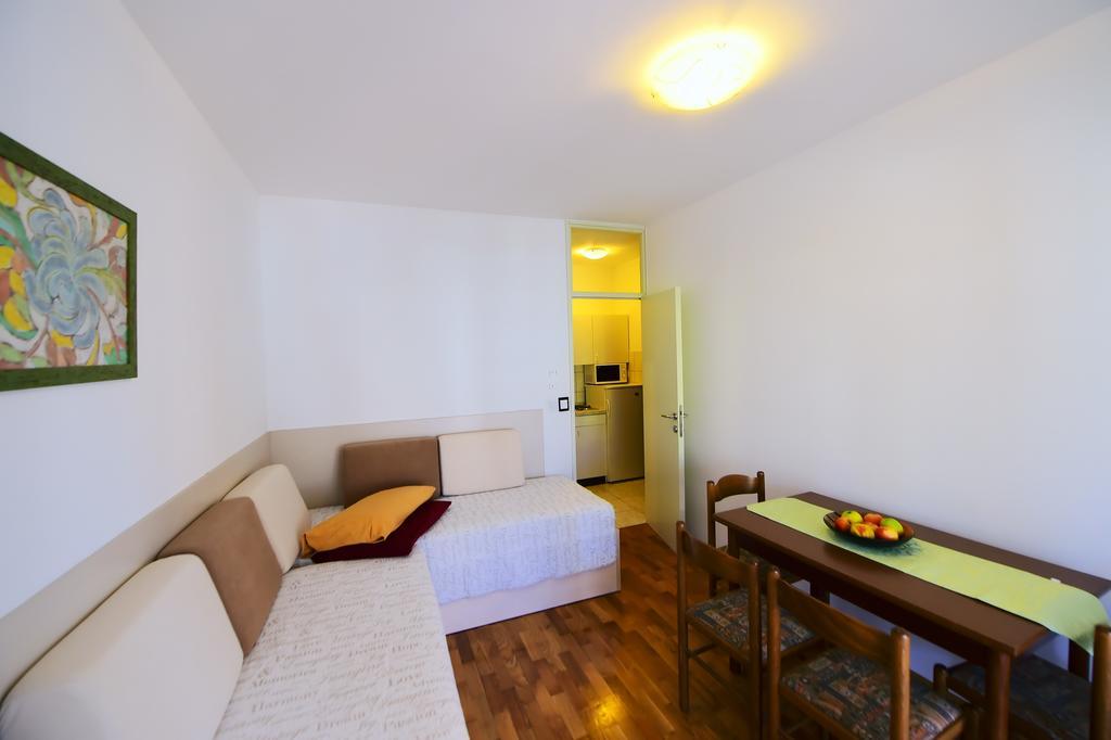 Apartments Zdjelar Poreč Dış mekan fotoğraf
