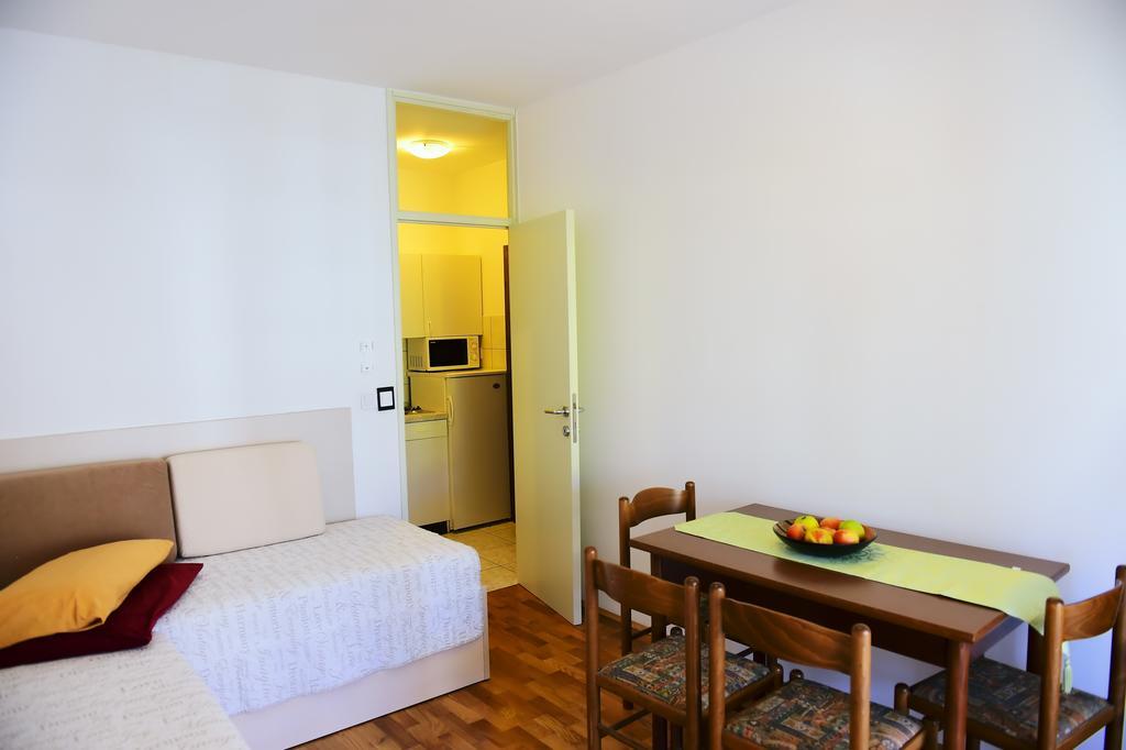 Apartments Zdjelar Poreč Dış mekan fotoğraf